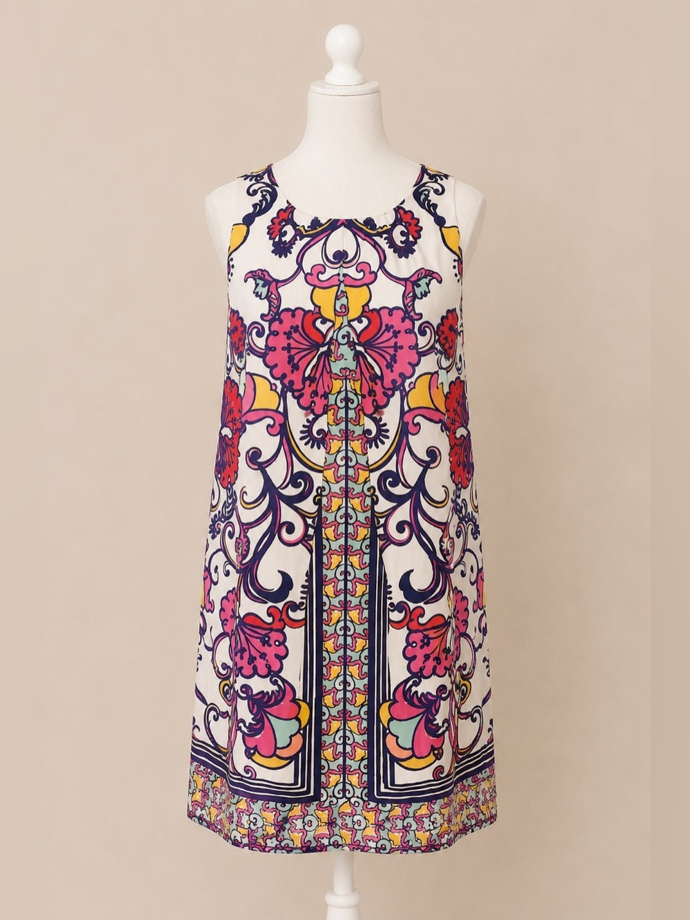 Lilly Pulitzer ⢠Colby Geometric Sleeveless 100% Silk Shift Dress ⢠Size 2